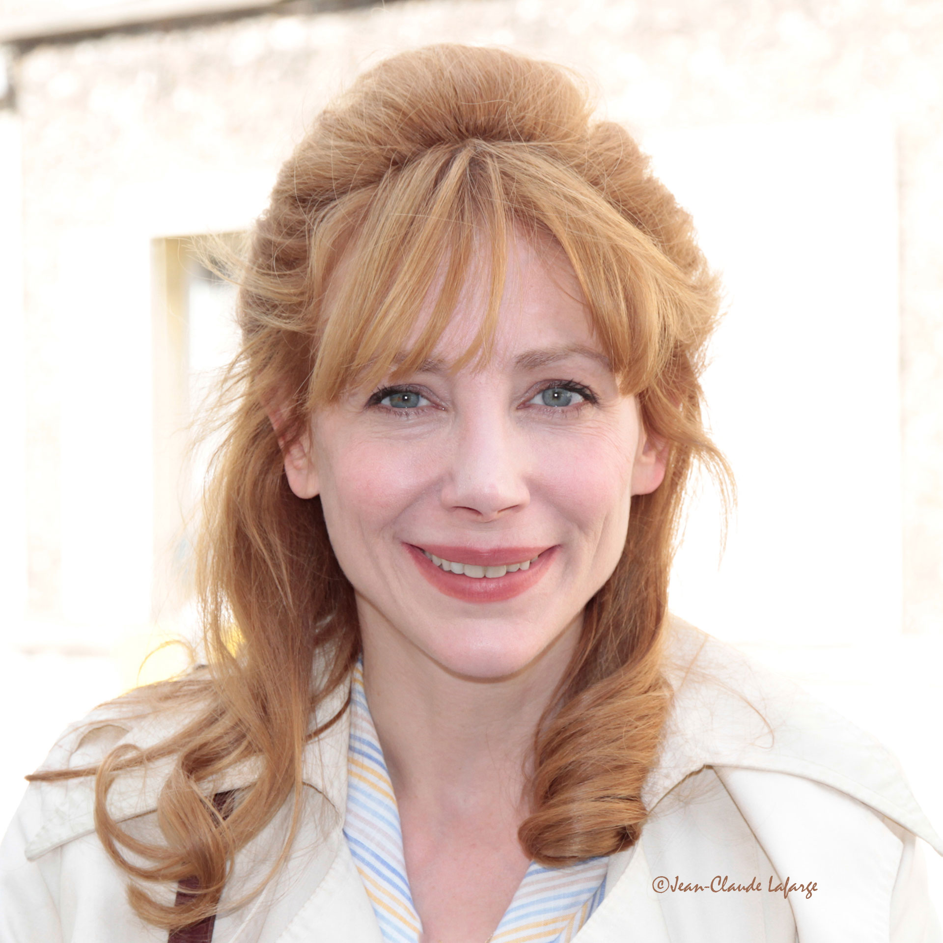 Julie Depardieu lors du tournage du feuilleton "La Famille Katz" à Versailles. 